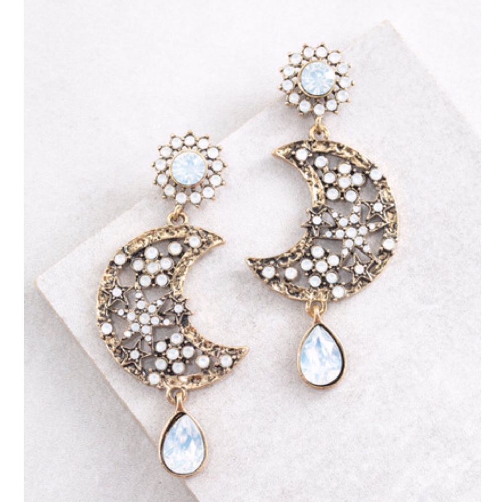 🆕Stargaze Star & Moon Statement Earrings - Picture 2 of 5